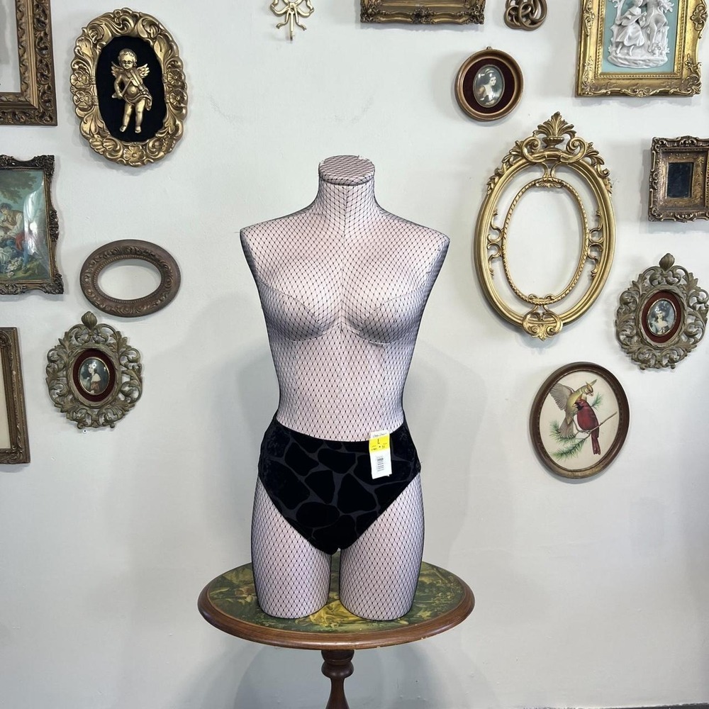 Marilyn Monroe by Warners Women's Large Black Velvet Pattern Brief Panties